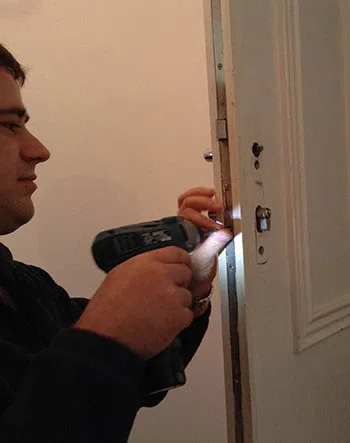 Houston Locksmith Services Houston, TX 281-670-2352 - emergency-locksmiths